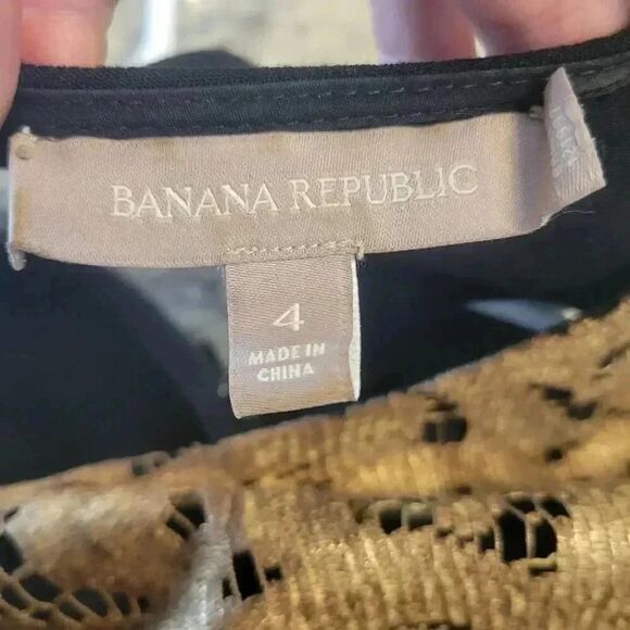 Banana Republic Women's Gold Lace Lined Sleeveless Shift Dress - Picture 12 of 12